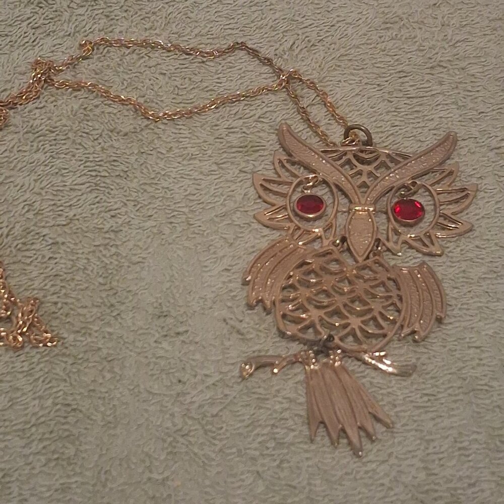 Vintage Owl Necklace Pendant Articulated Red Eyes Gold Tone Large 70s Novelty